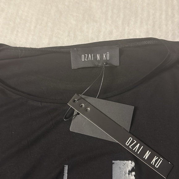 OZAI N KU Black Graphic Long Sleeve Top - Picture 2 of 4